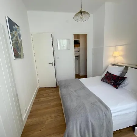 Appartement Neuf, 2 Chambres, Climatisé, Route Des Sanguinaires