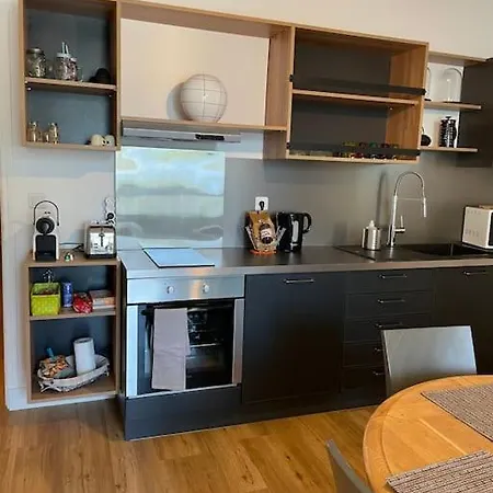 Neuf, 2 Chambres, Climatisé, Route Des Sanguinaires * Ajaccio (Corsica)