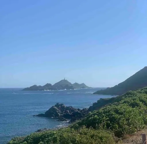Neuf, 2 Chambres, Climatisé, Route Des Sanguinaires Ajaccio (Corsica)