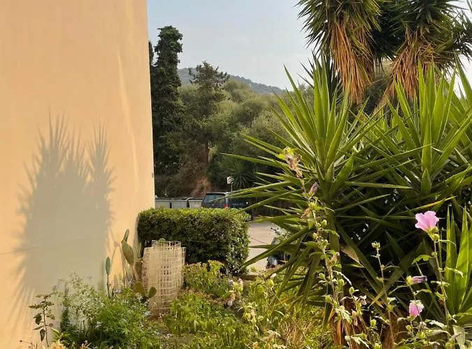 Neuf, 2 Chambres, Climatise, Route Des Sanguinaires Ajaccio (Corsica)