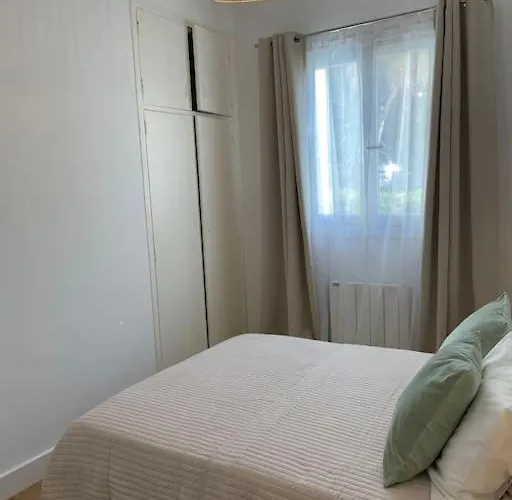 Apartment Neuf, 2 Chambres, Climatise, Route Des Sanguinaires